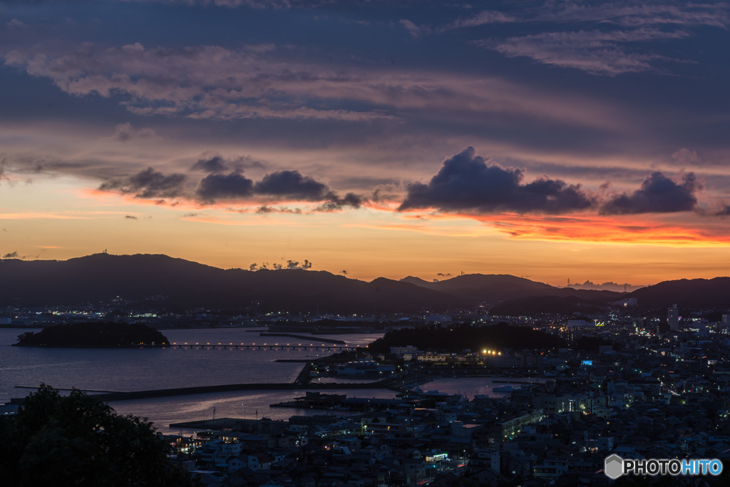 「竹島夕景」