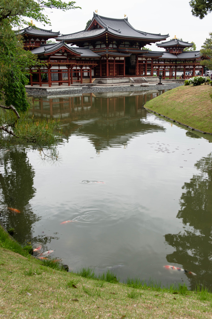 「時代を越え」