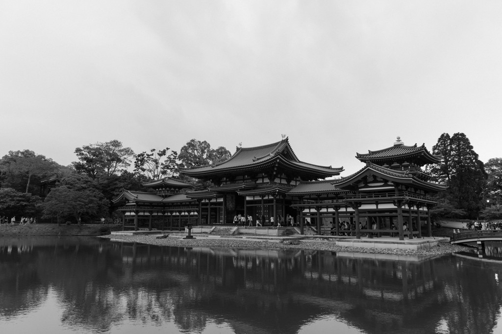 「時空を越え、平安の世が」