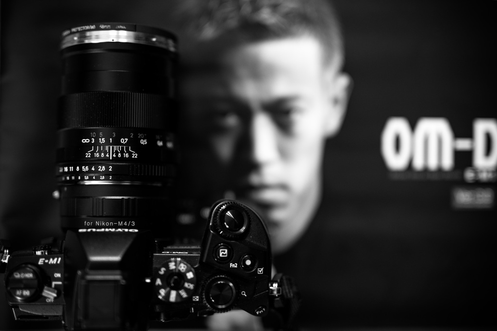 「OM-D×CarlZeiss」