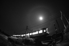 「月暈列車＃monochrome」