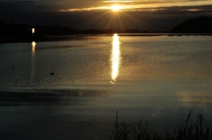 「宵終わり、朝陽上る-浜名湖畔-」