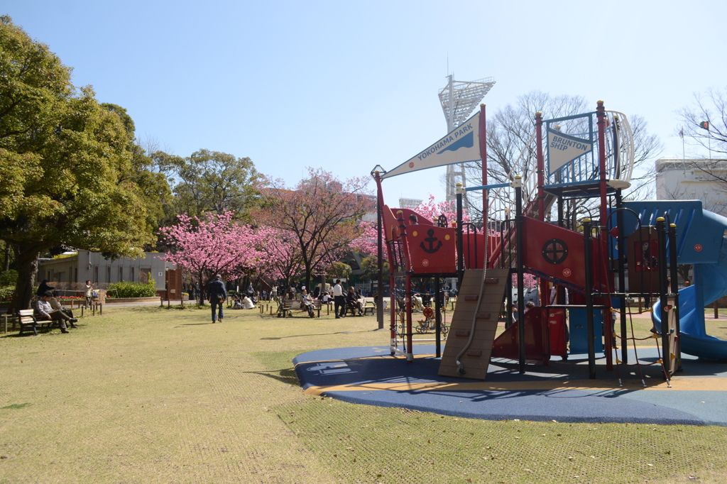 横浜公園