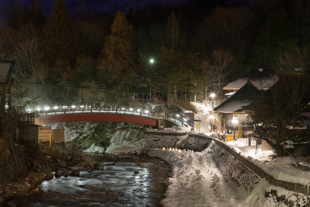 西湯川