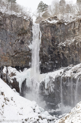冬の華厳の滝
