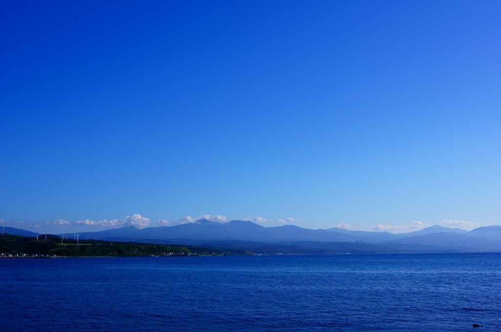 青い空、青い海