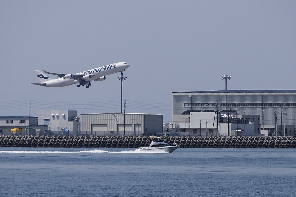 船と競争！　finnair