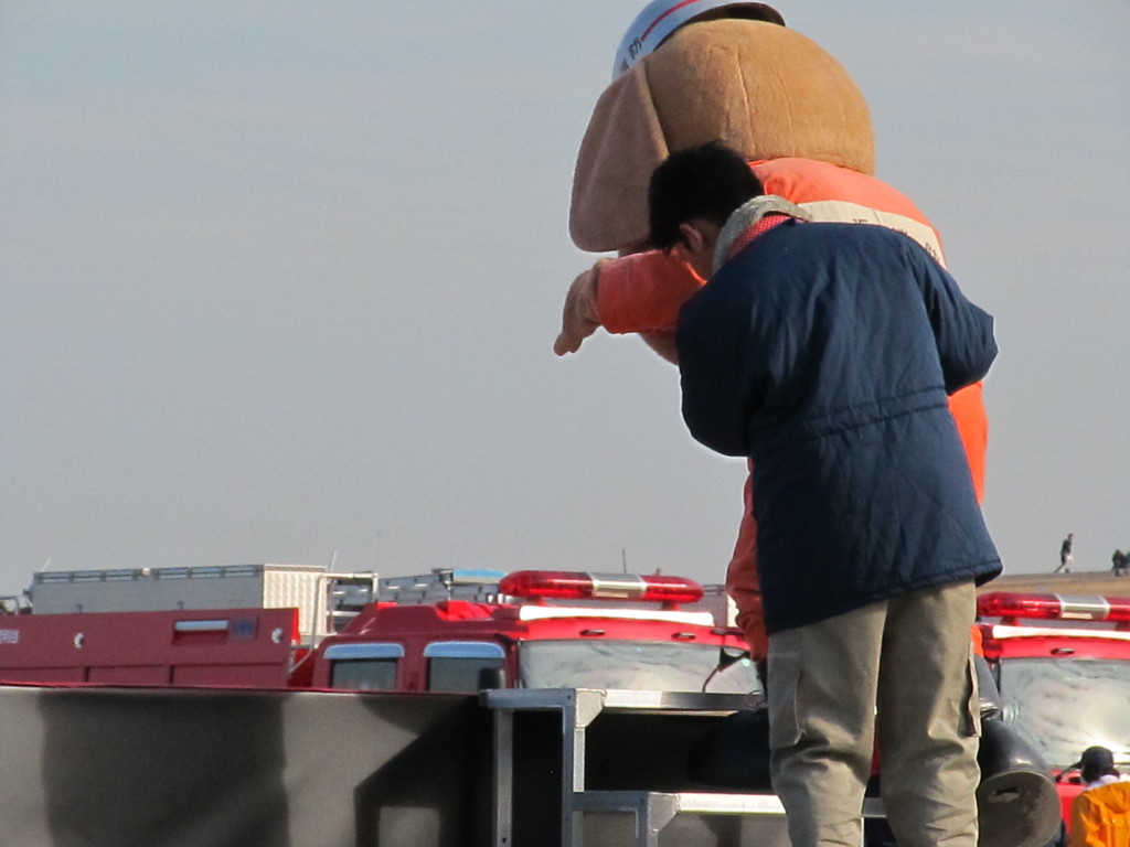 気ぐるみの弱点。