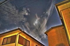 雲と月