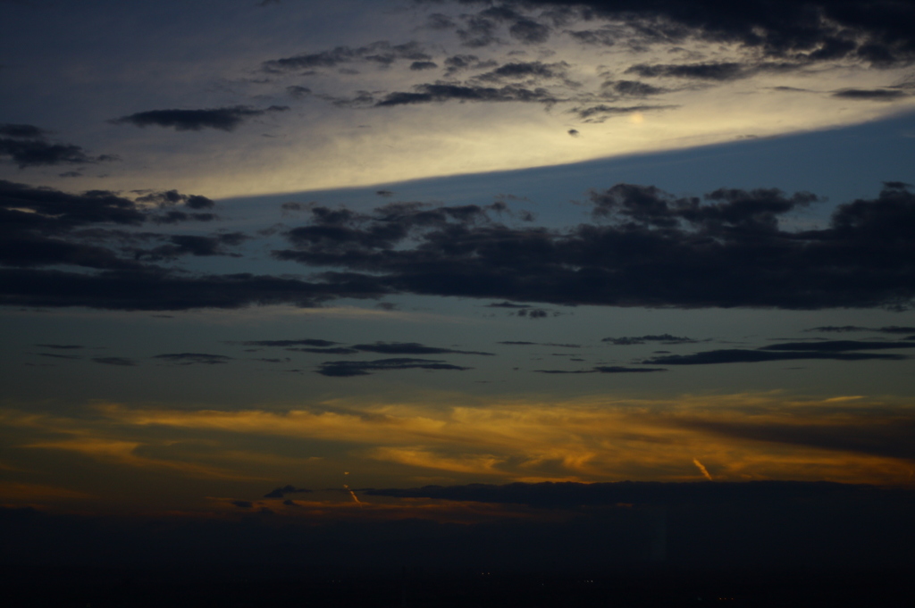 空　