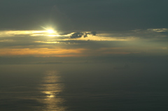 霧の夕日