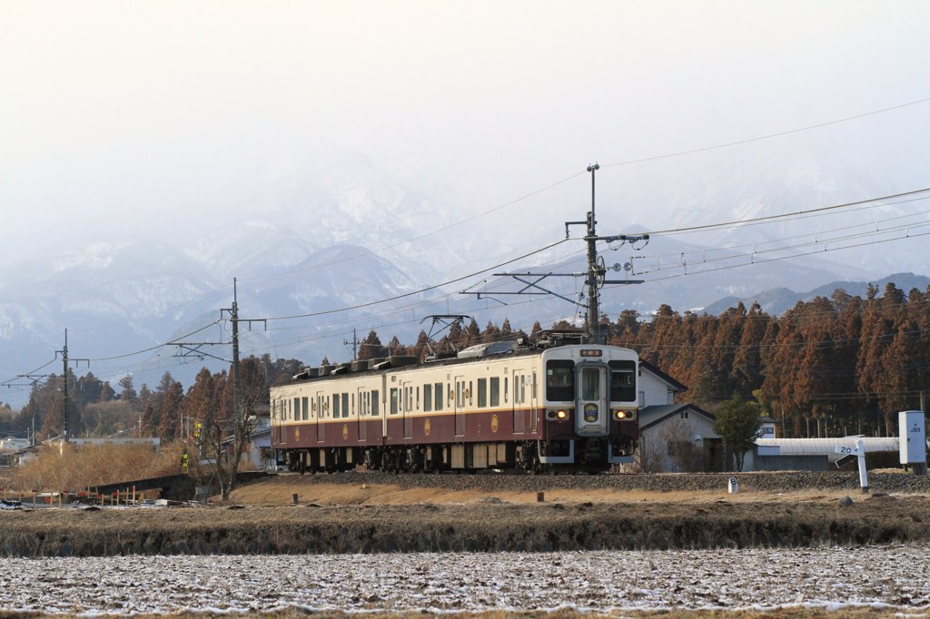 １０７