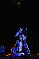 月夜に佇む
