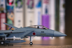 本棚のF15