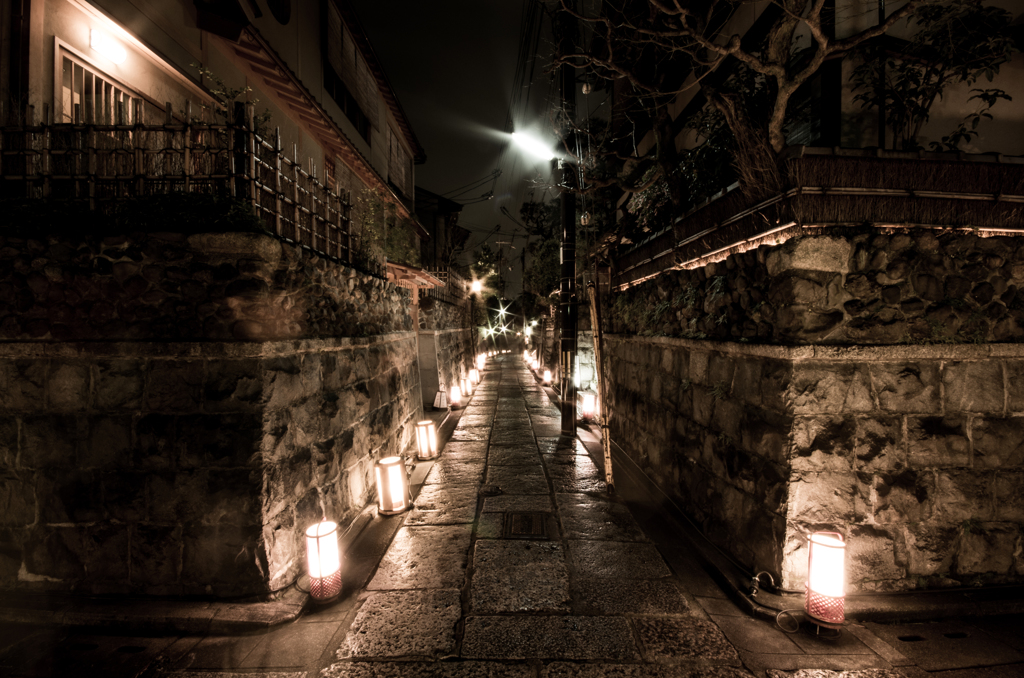 東山花灯路 石塀小路