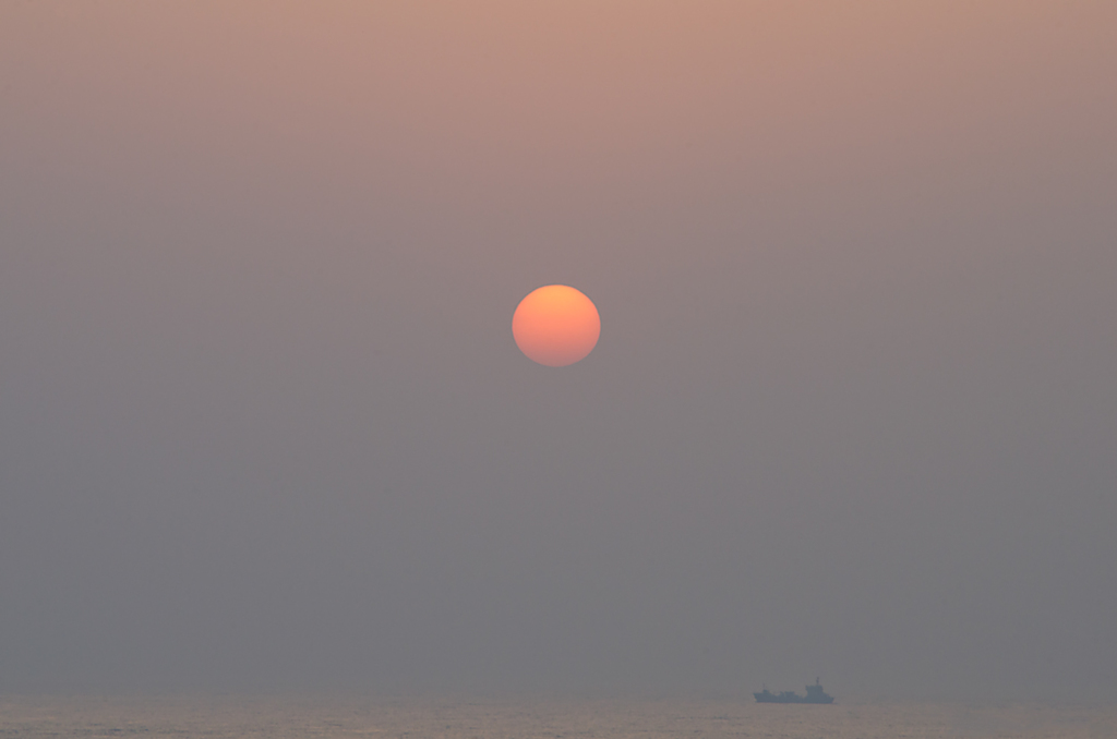 砂漠の太陽