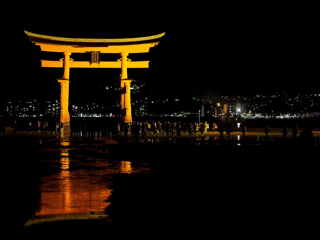 干潮と大鳥居