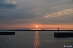 今日の宇部空港沖の夕日