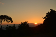小国の夕日