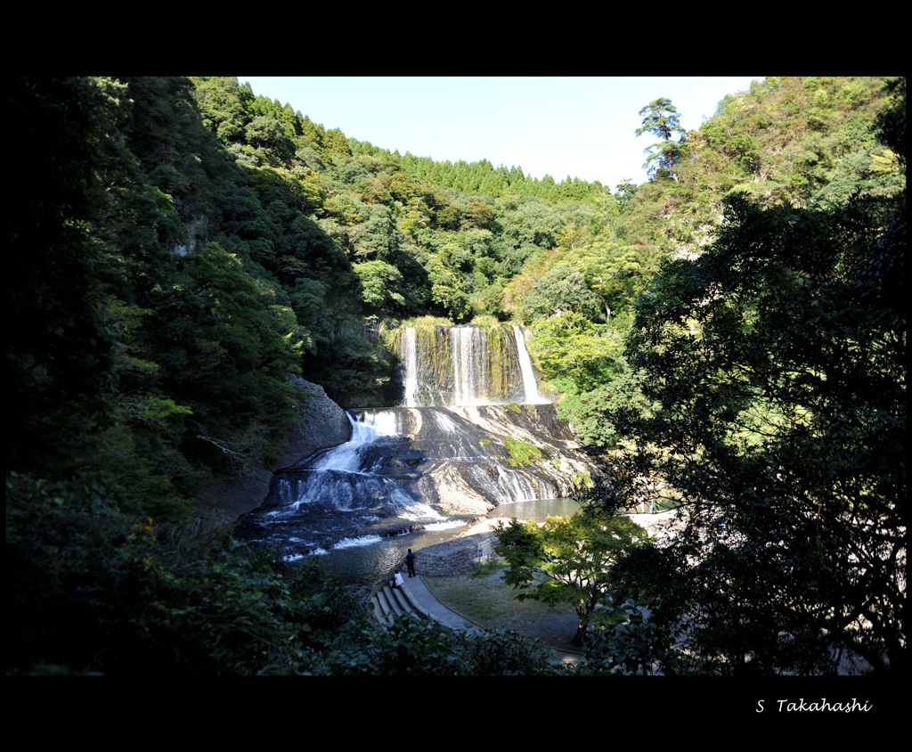 大分県玖珠群九重町にある竜門の滝