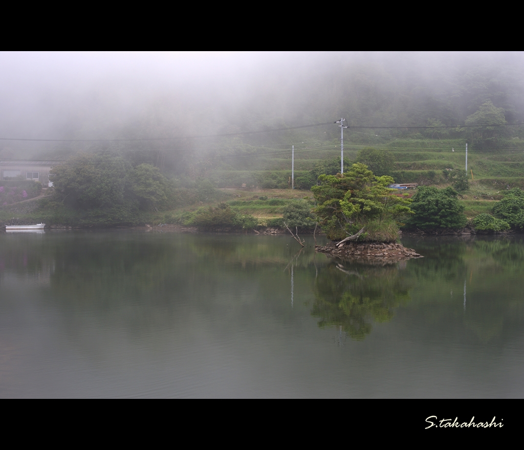 霧の池