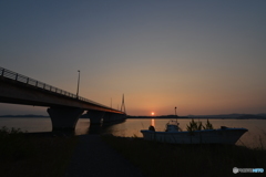 周防大橋と夕陽