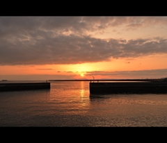 八王子漁港からの夕日