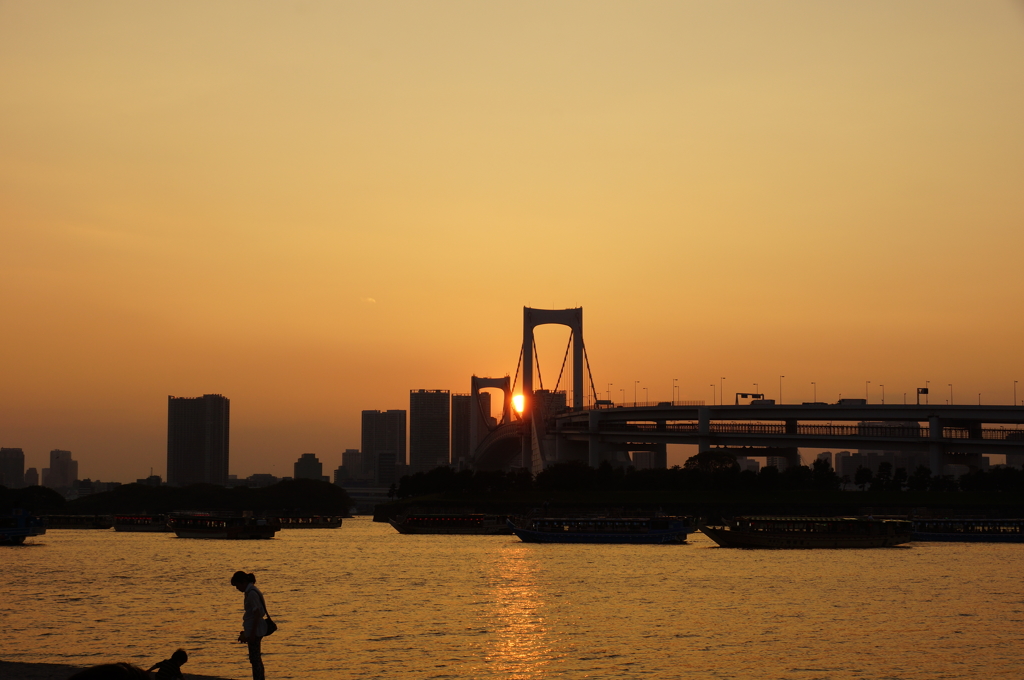 夕焼けの中で