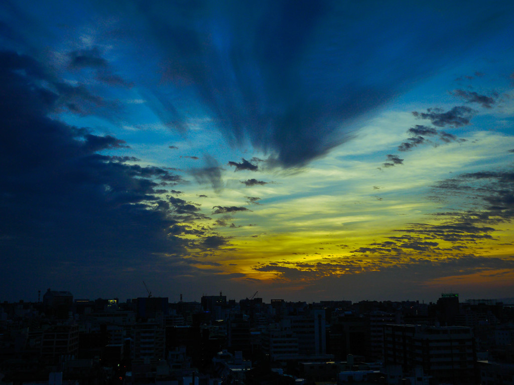 那覇の夕暮れ