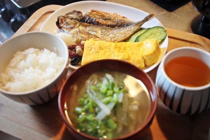あさめし