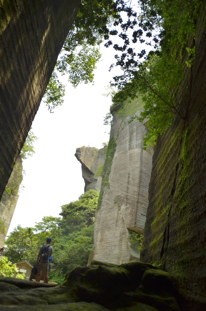 地獄のぞきを奥に望む