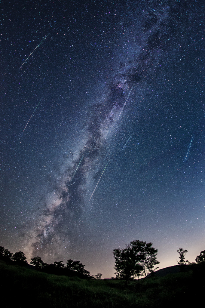 ペルセウス座流星群*1 -流星雨- by ONe*23 （ID：2714137） - 写真共有サイト:PHOTOHITO