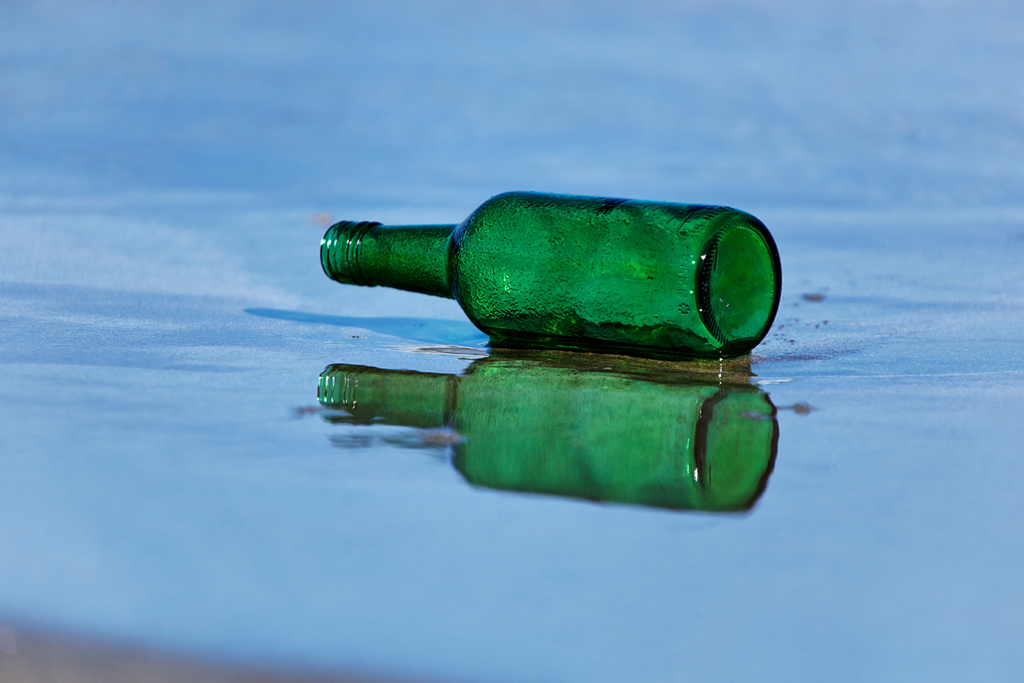 Bottle of water's edge*1