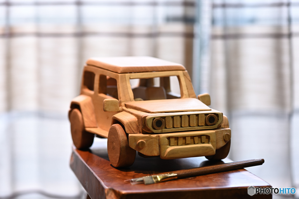 木彫りの四駆自動車を自作する