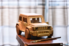 木彫りの四駆自動車を自作する