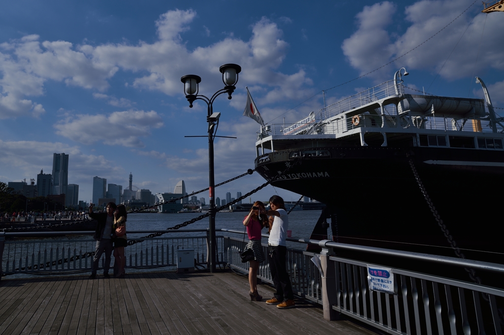 ”夢の街・横浜恋の街”