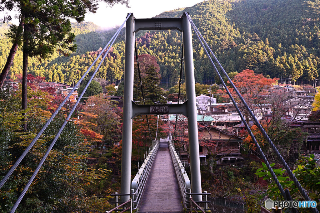 御岳渓谷の楓橋