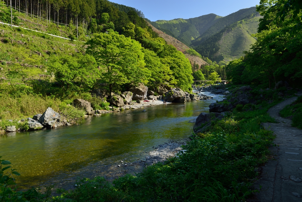 ”御岳渓谷散策道”
