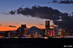 華やかなMM21夜景