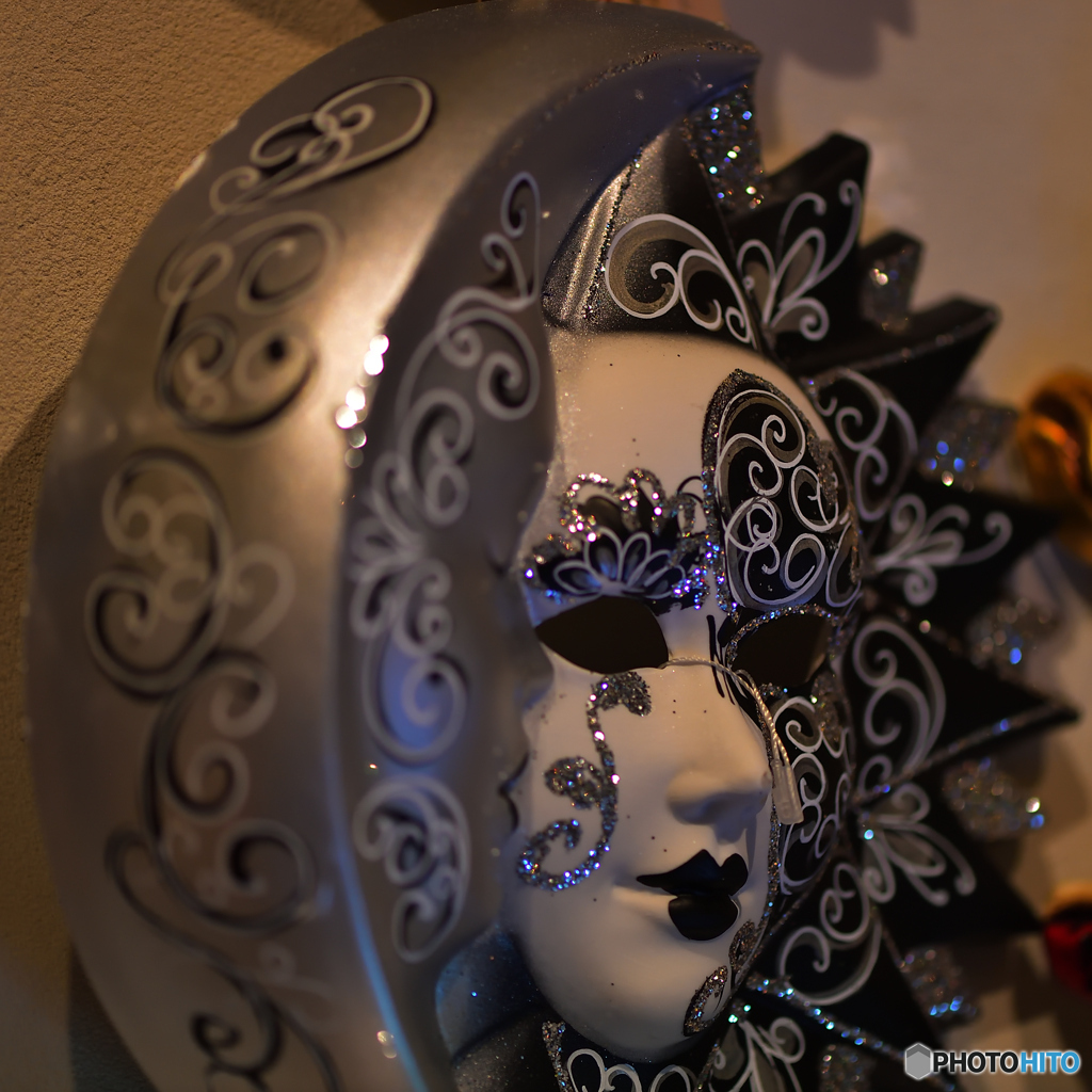 仮面舞踏会はシルバー。。