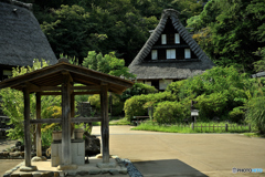 井戸のある越中五箇山集落