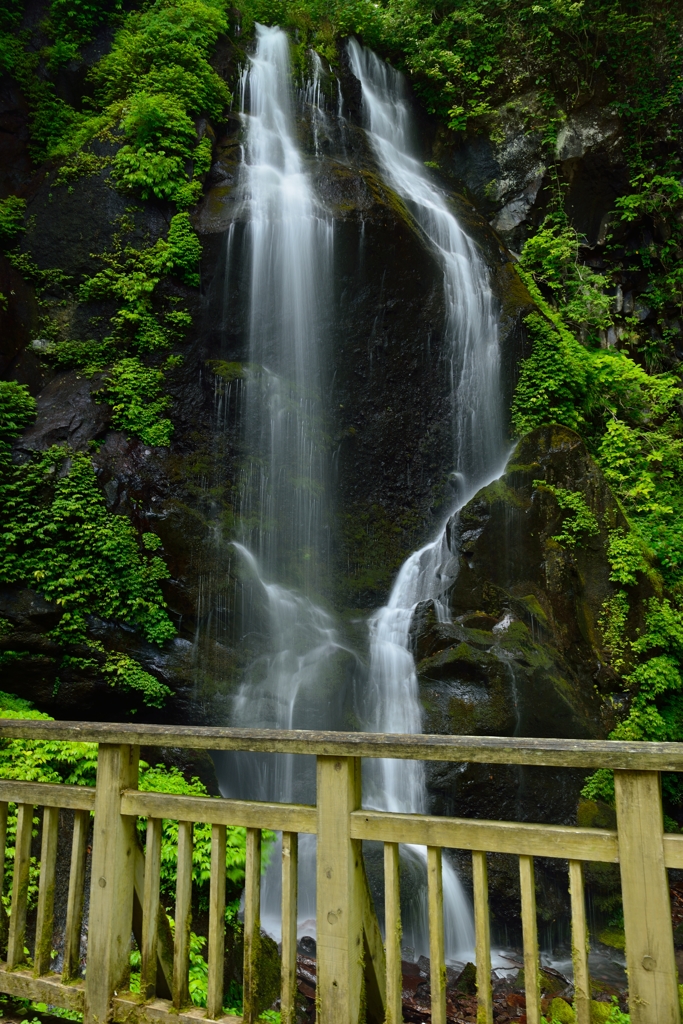 ”荒沢相生滝”