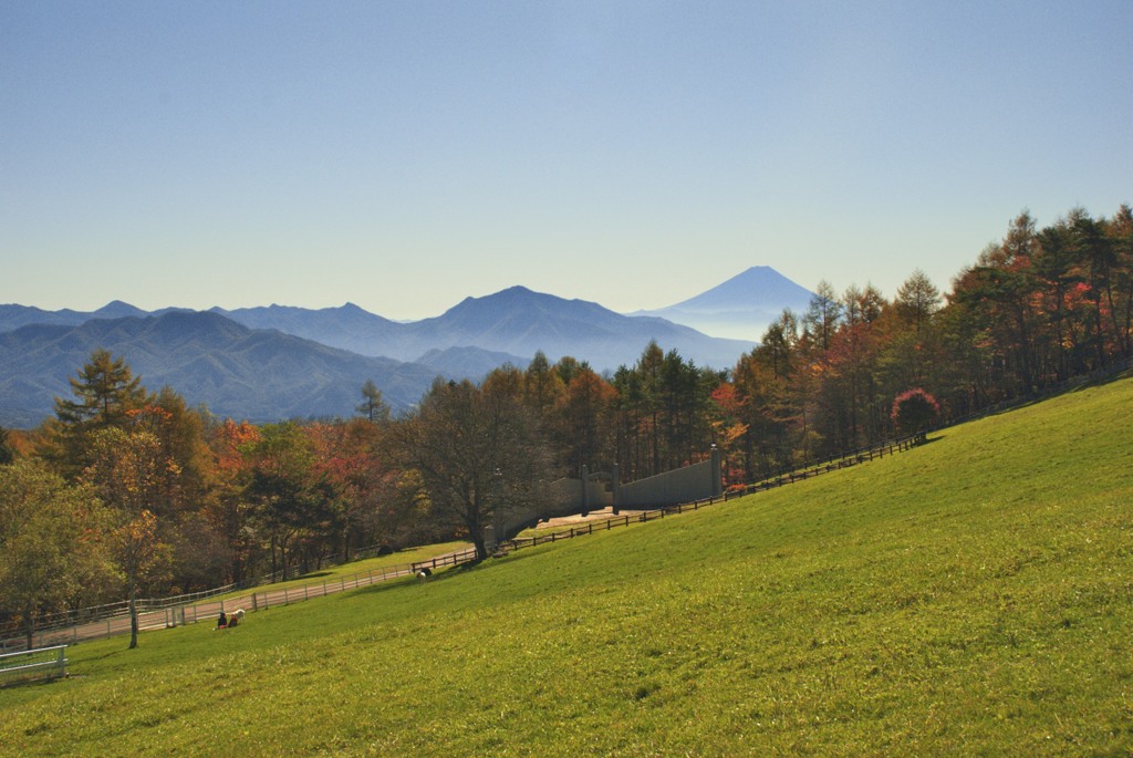 初秋の八ヶ岳 Mt. Yatsugatake in early autumn