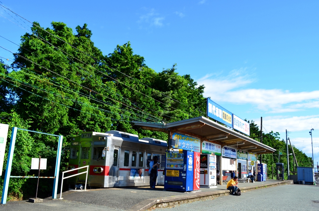 御代志駅(元画像です♪)