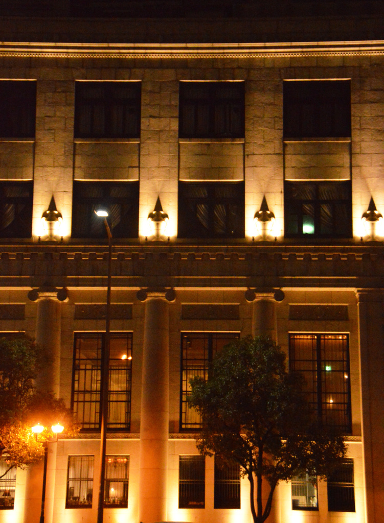 チャータードスクエア