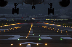 大阪伊丹空港、夜景
