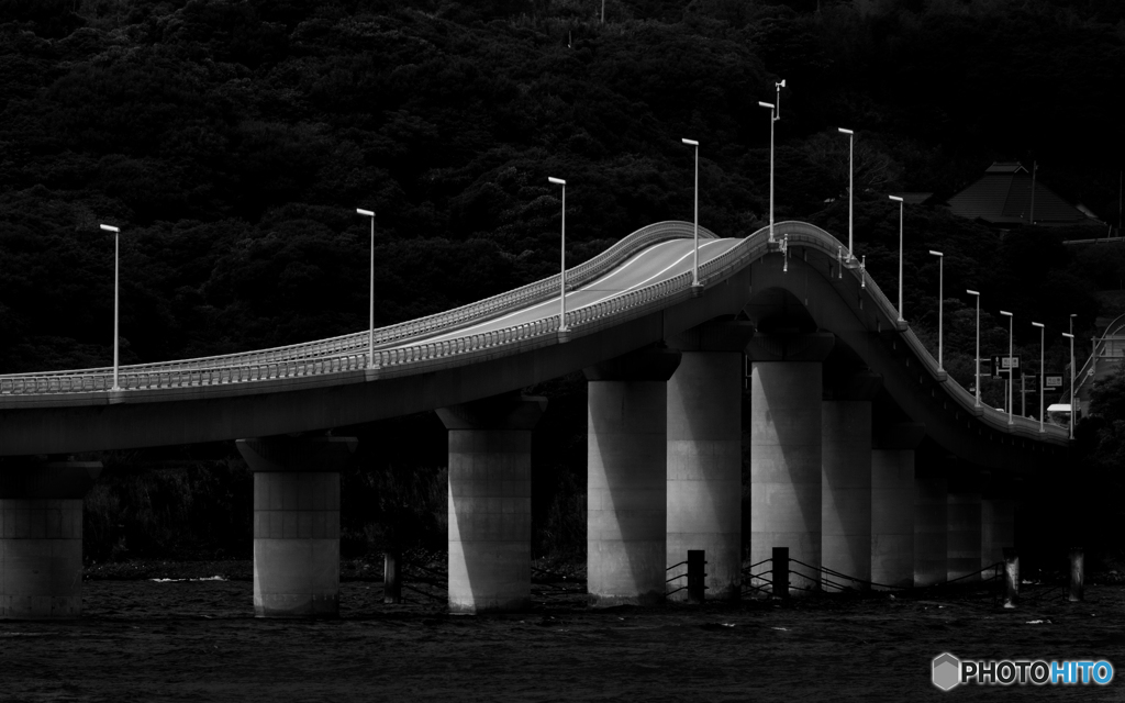 角島大橋 B&W