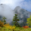 ベール纏う岩峰