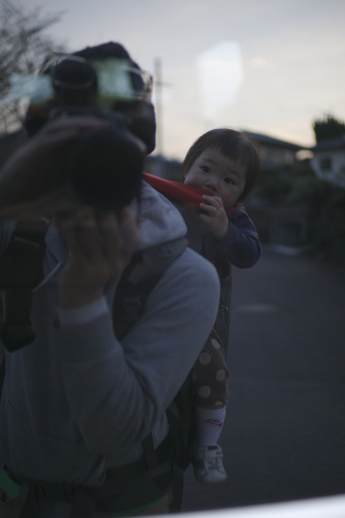 背負子、背負われ子
