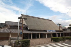 大屋根と空